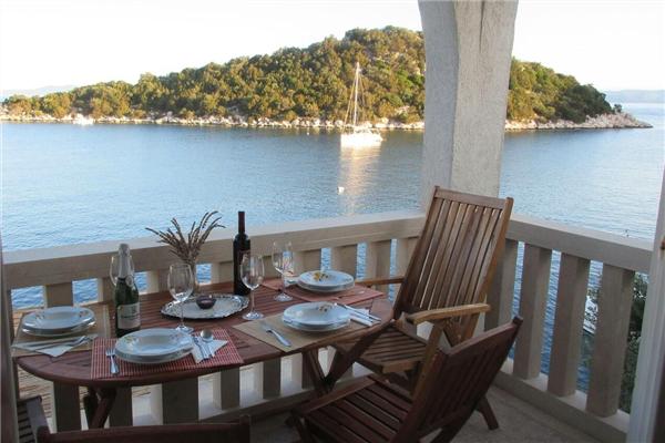 Apartment A4, for 4 persons