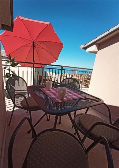 Apartment A1, for 6 persons