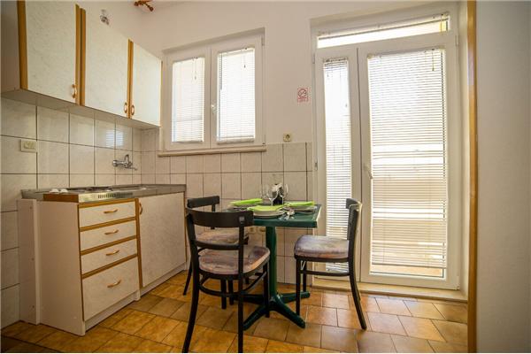 Apartment A2, for 3 persons