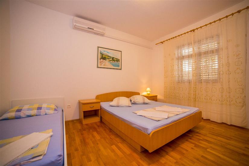 Apartment A2, for 3 persons