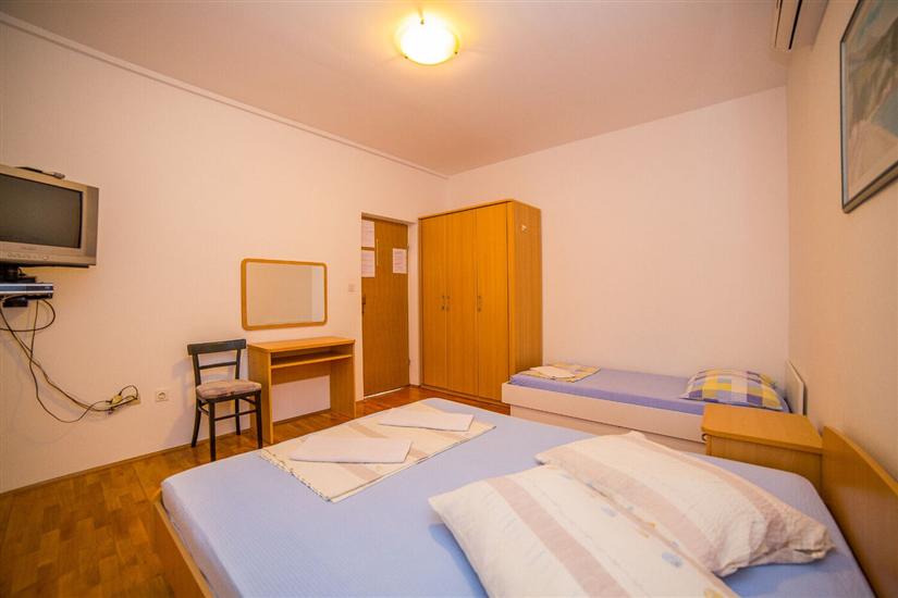 Apartment A2, for 3 persons