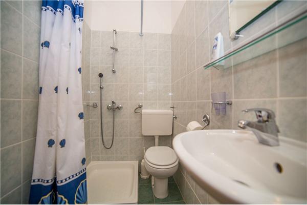 Apartment A3, for 7 persons