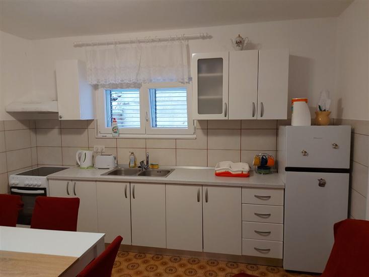 Apartment A1, for 6 persons