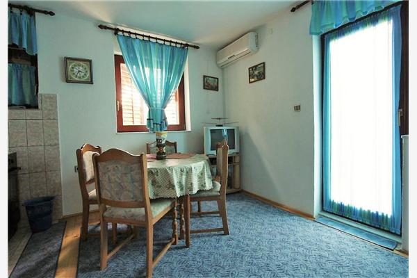 Apartment A1, for 4 persons