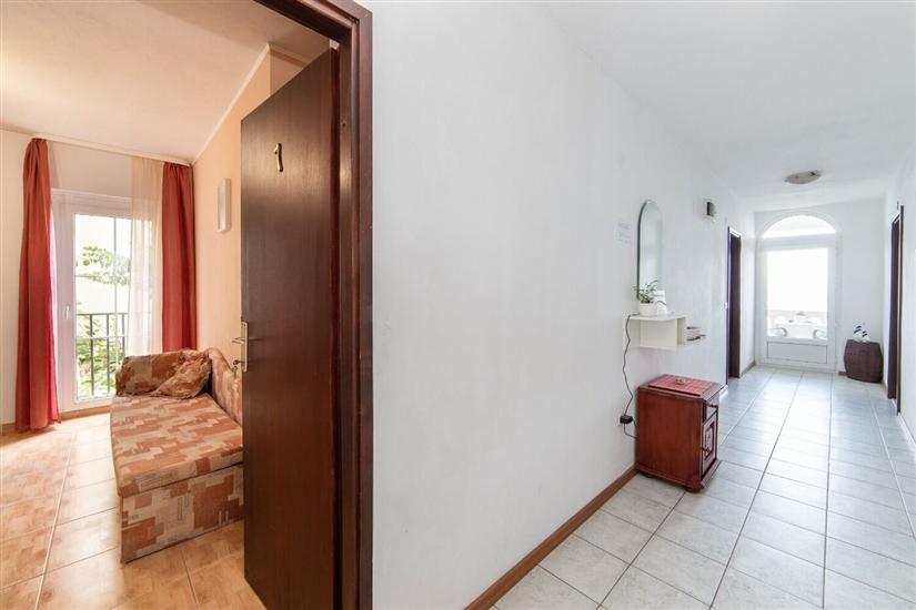 Apartment A4, for 3 persons