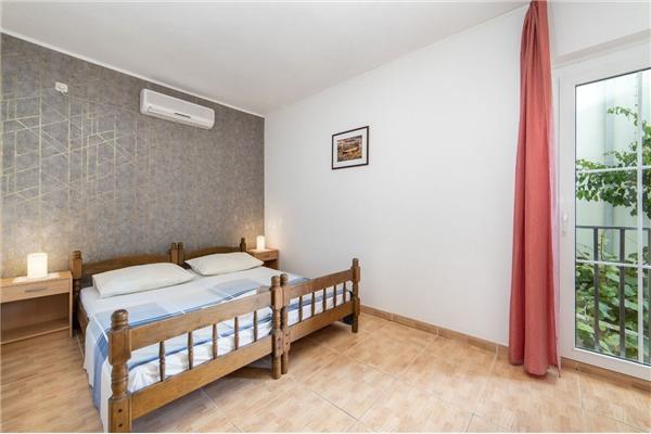 Apartment A4, for 3 persons