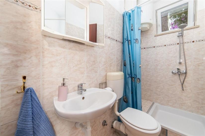 Apartment A4, for 3 persons