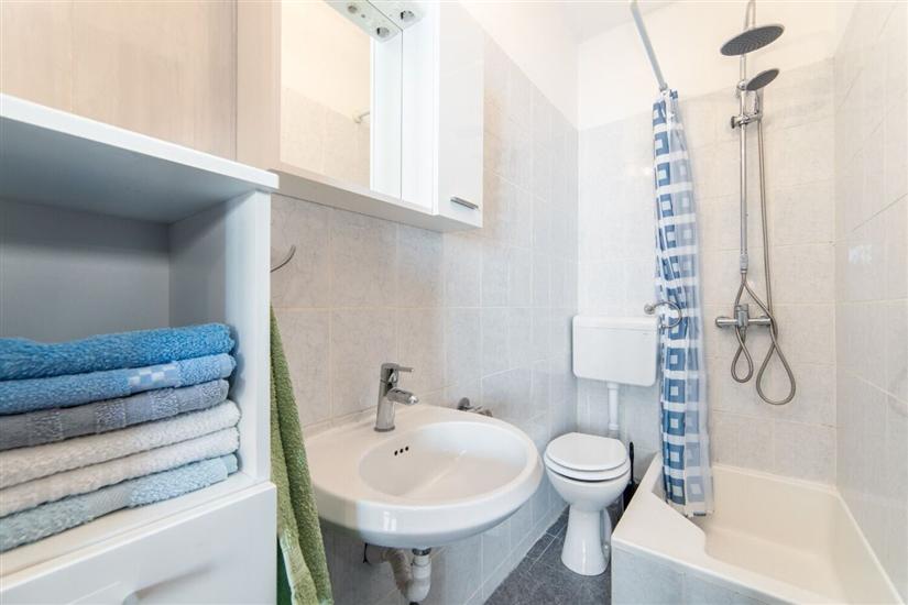 Apartment A5, for 4 persons