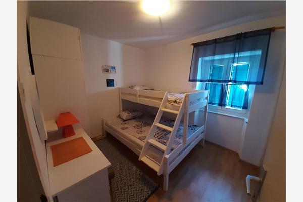 Apartment A1, for 5 persons