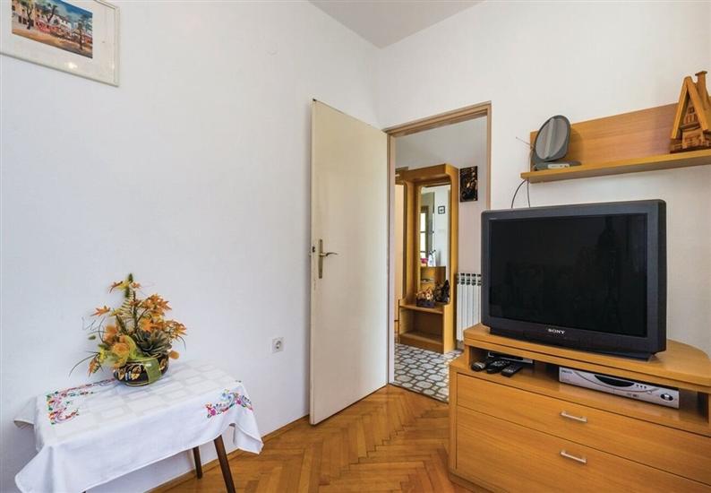 Apartment A1, for 5 persons