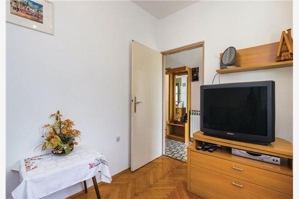 Apartment A1, for 5 persons
