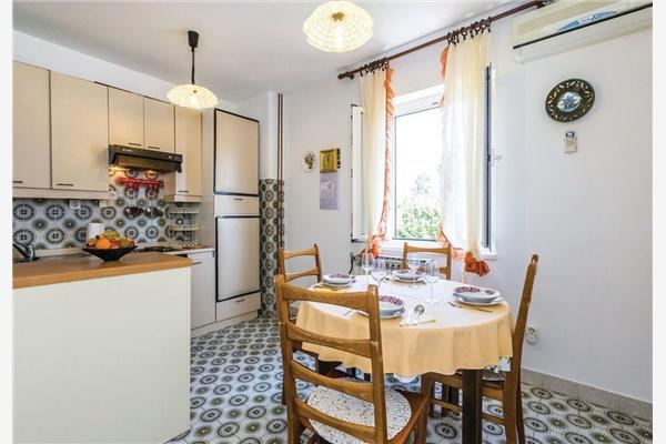 Apartment A1, for 5 persons