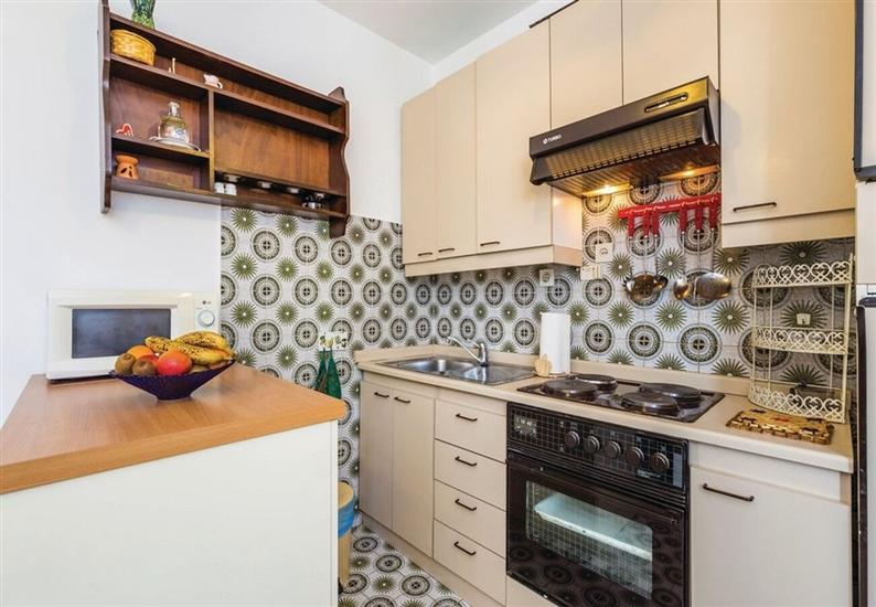 Apartment A1, for 5 persons