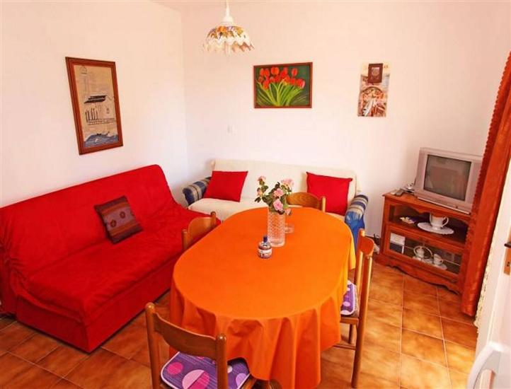 Apartment A1, for 8 persons