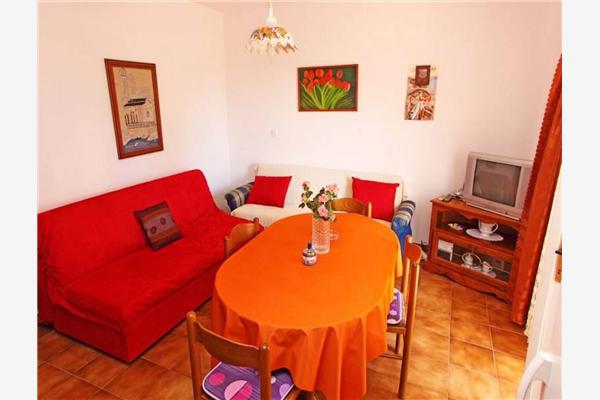 Apartment A1, for 8 persons