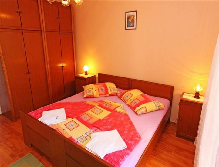 Apartment A1, for 8 persons
