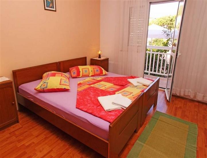 Apartment A1, for 8 persons