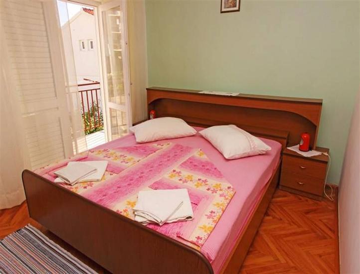Apartment A1, for 8 persons