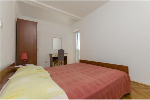 Apartment A1, for 5 persons