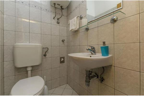 Apartment A1, for 5 persons