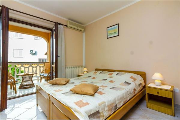 Apartment A2, for 3 persons