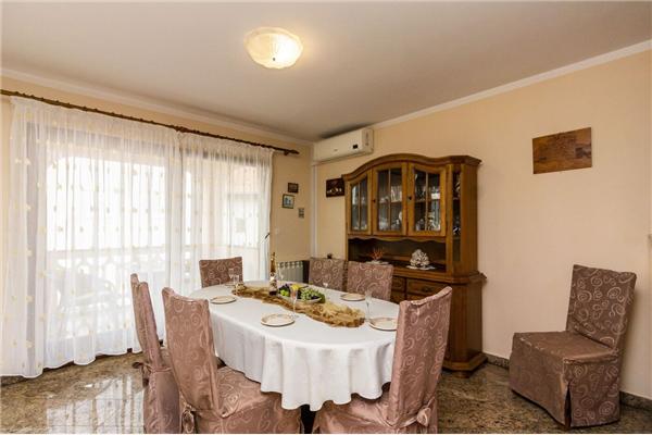 Apartment A4, for 6 persons