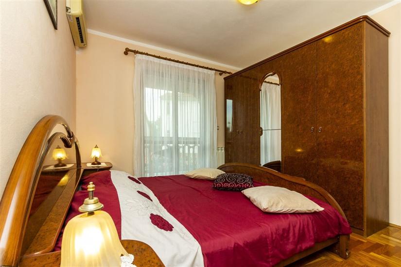 Apartment A4, for 6 persons