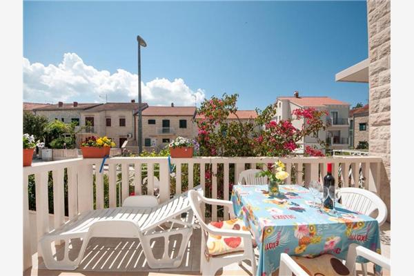 Apartment A1, for 4 persons