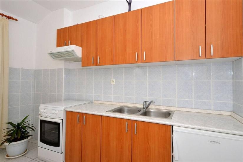 Apartment A1, for 5 persons