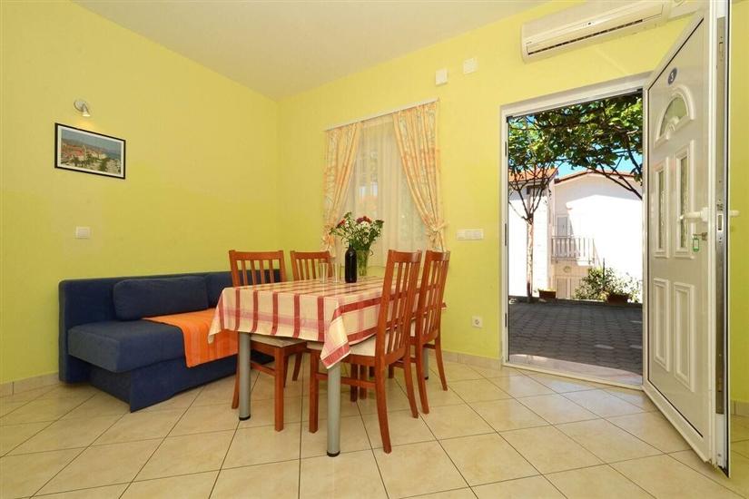Apartment A3, for 6 persons