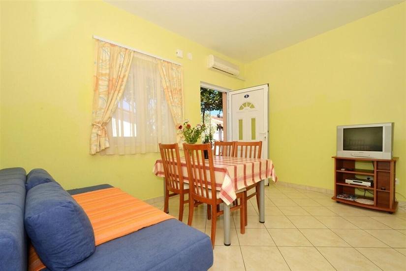 Apartment A3, for 6 persons