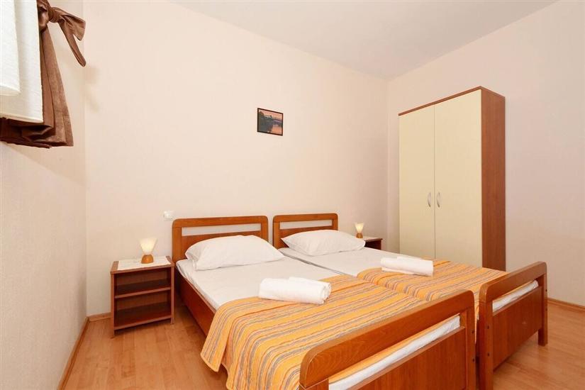 Apartment A3, for 6 persons