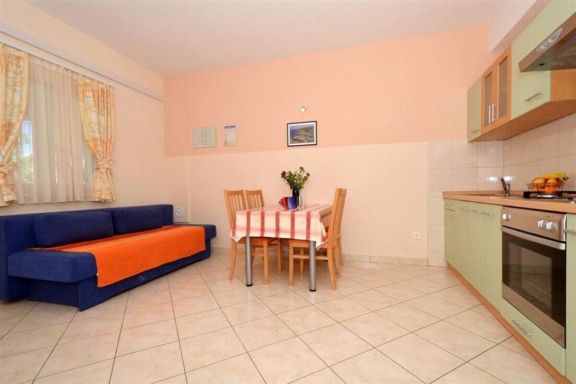 Apartment A4, for 4 persons
