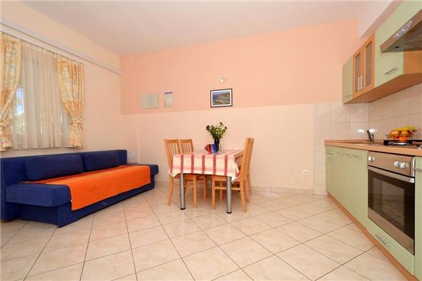 Apartment A4, for 4 persons