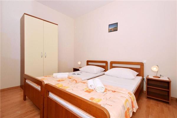 Apartment A4, for 4 persons