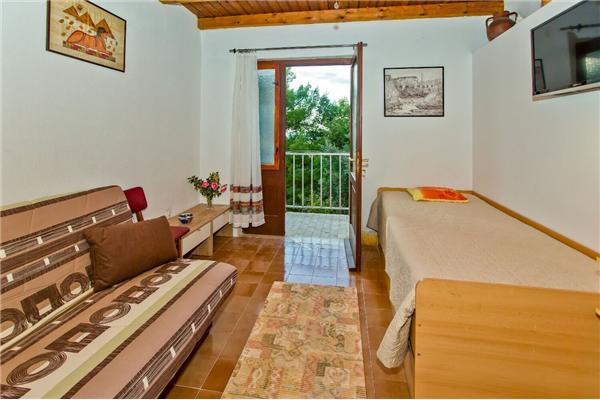 Apartment A1, for 5 persons