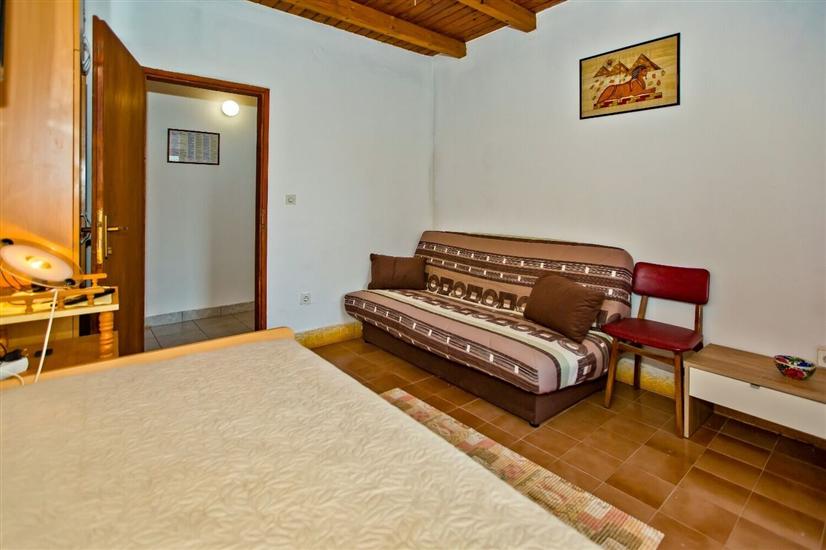 Apartment A1, for 5 persons