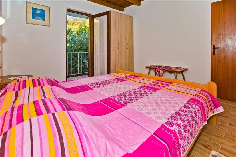 Apartment A1, for 5 persons