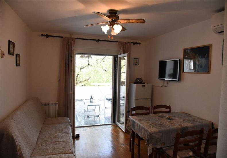 Apartment A2, for 3 persons