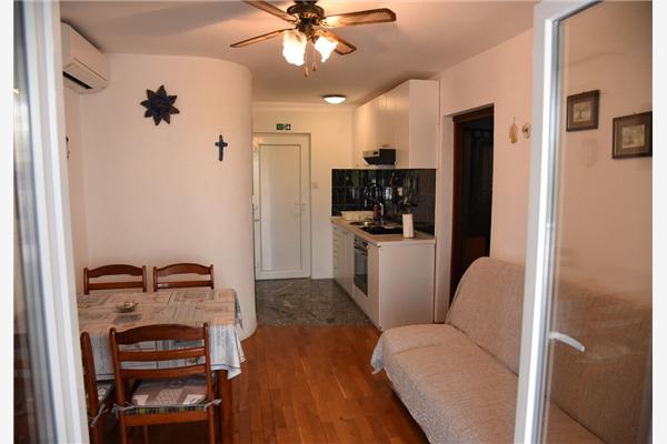 Apartment A2, for 3 persons