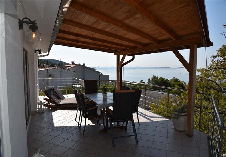 Apartment A3, for 5 persons