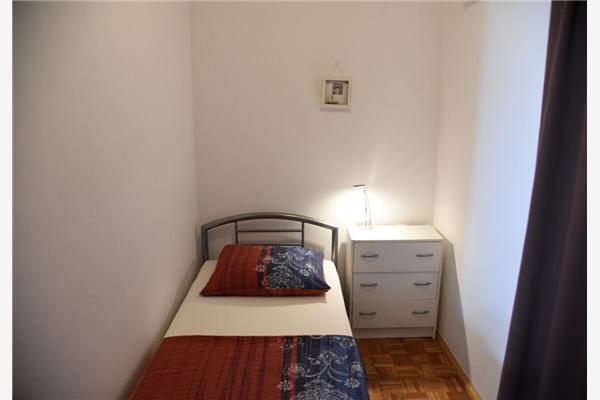 Apartment A3, for 5 persons