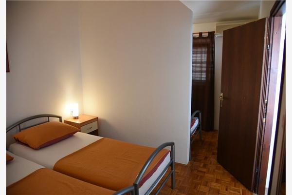 Apartment A3, for 5 persons