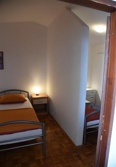 Apartment A3, for 5 persons
