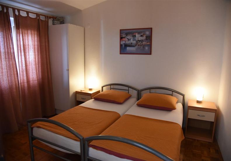 Apartment A3, for 5 persons