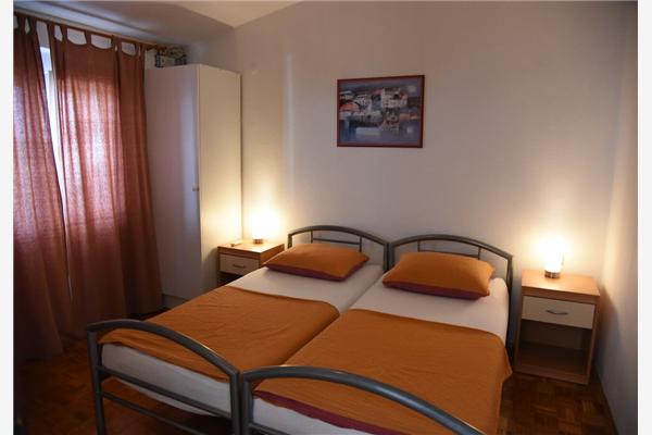 Apartment A3, for 5 persons