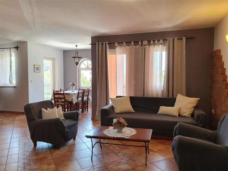 Apartment A1, for 6 persons