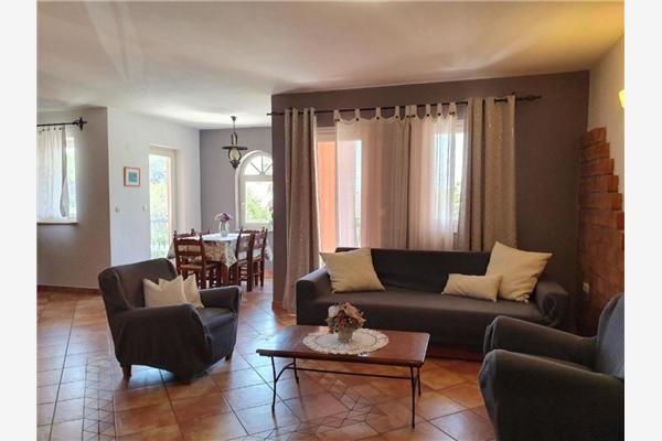 Apartment A1, for 6 persons