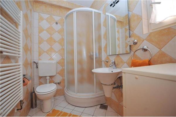 Apartment A1, for 6 persons