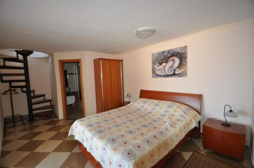 House K1, for 8 persons